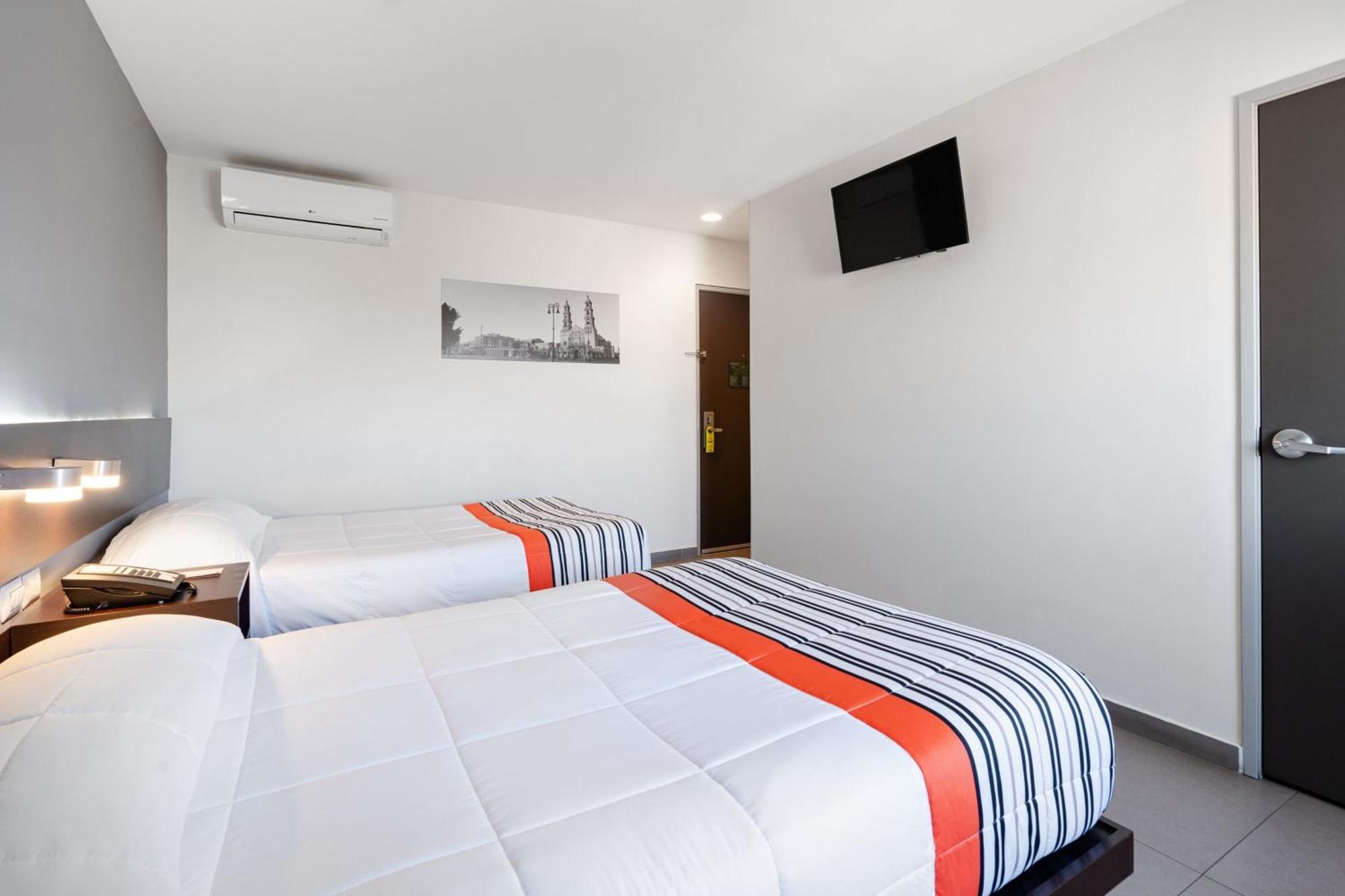 City Express Junior By Marriott Aguascalientes Centro Buitenkant foto