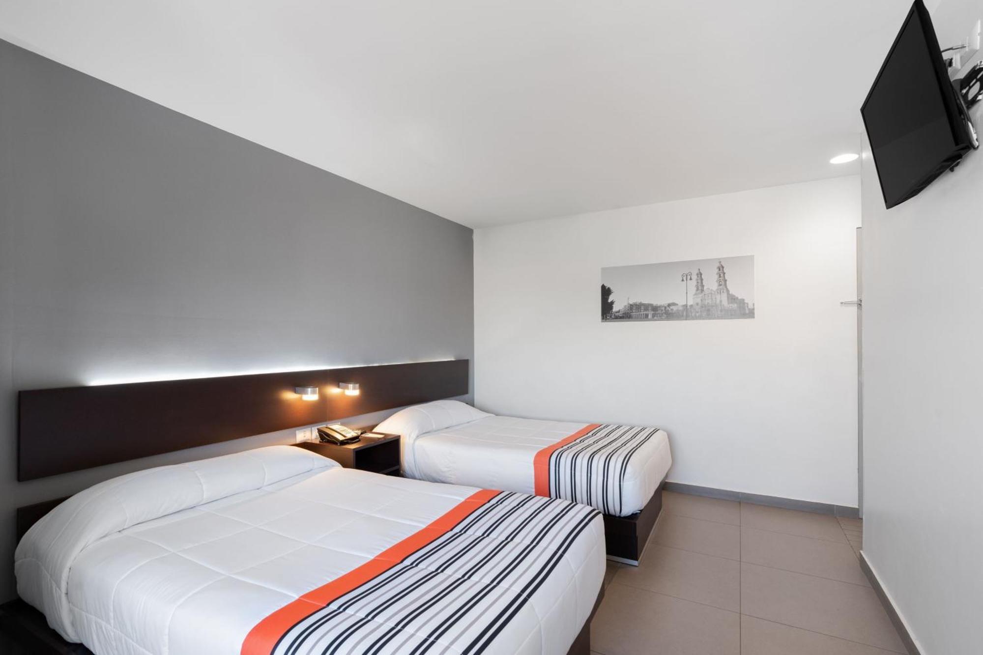 City Express Junior By Marriott Aguascalientes Centro Buitenkant foto