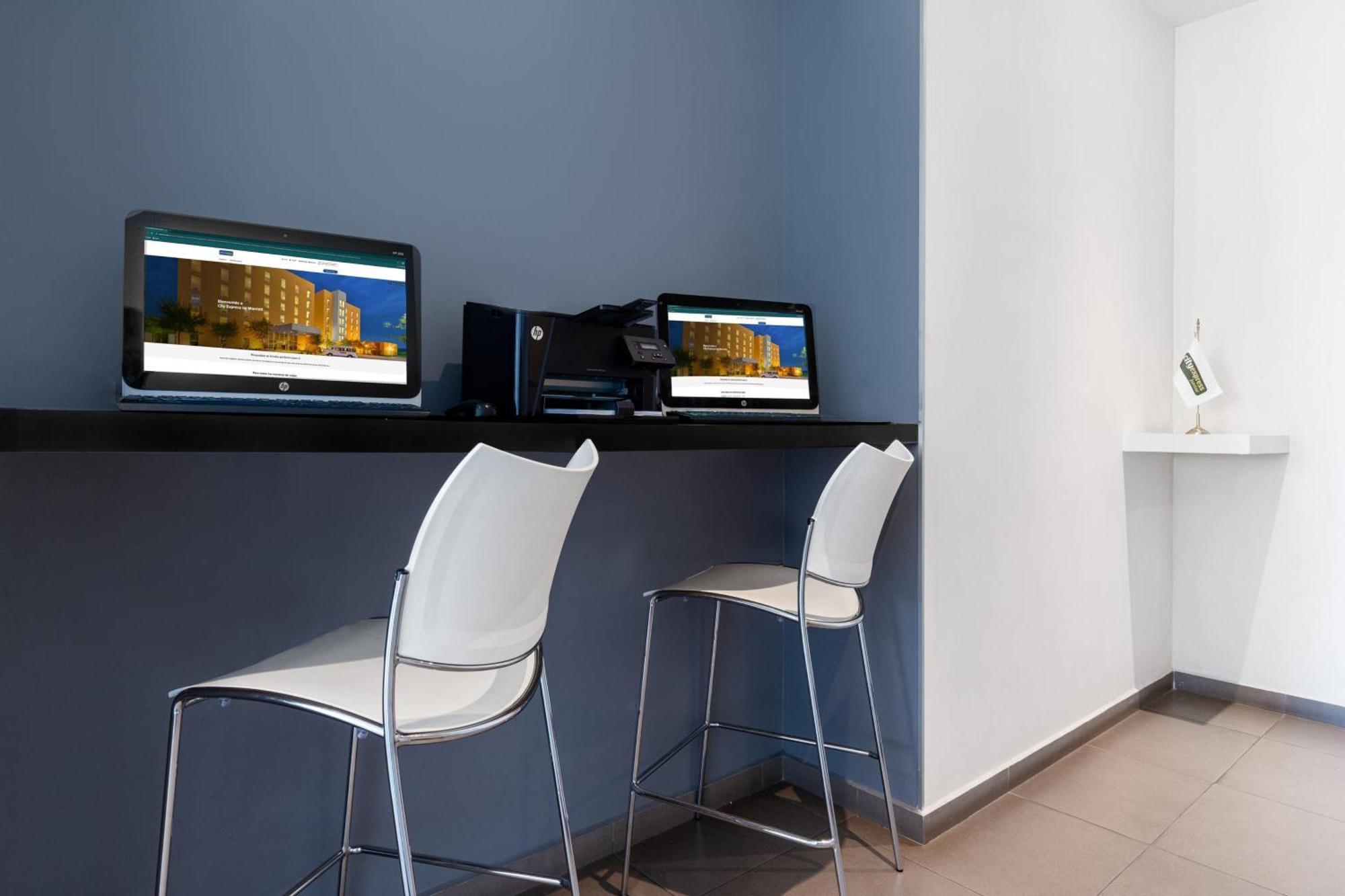 City Express Junior By Marriott Aguascalientes Centro Buitenkant foto