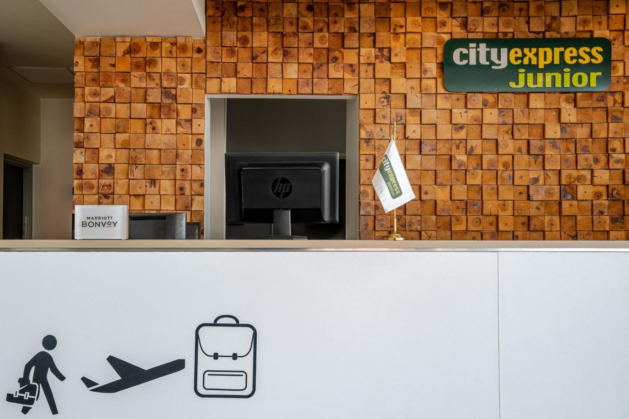 City Express Junior By Marriott Aguascalientes Centro Buitenkant foto